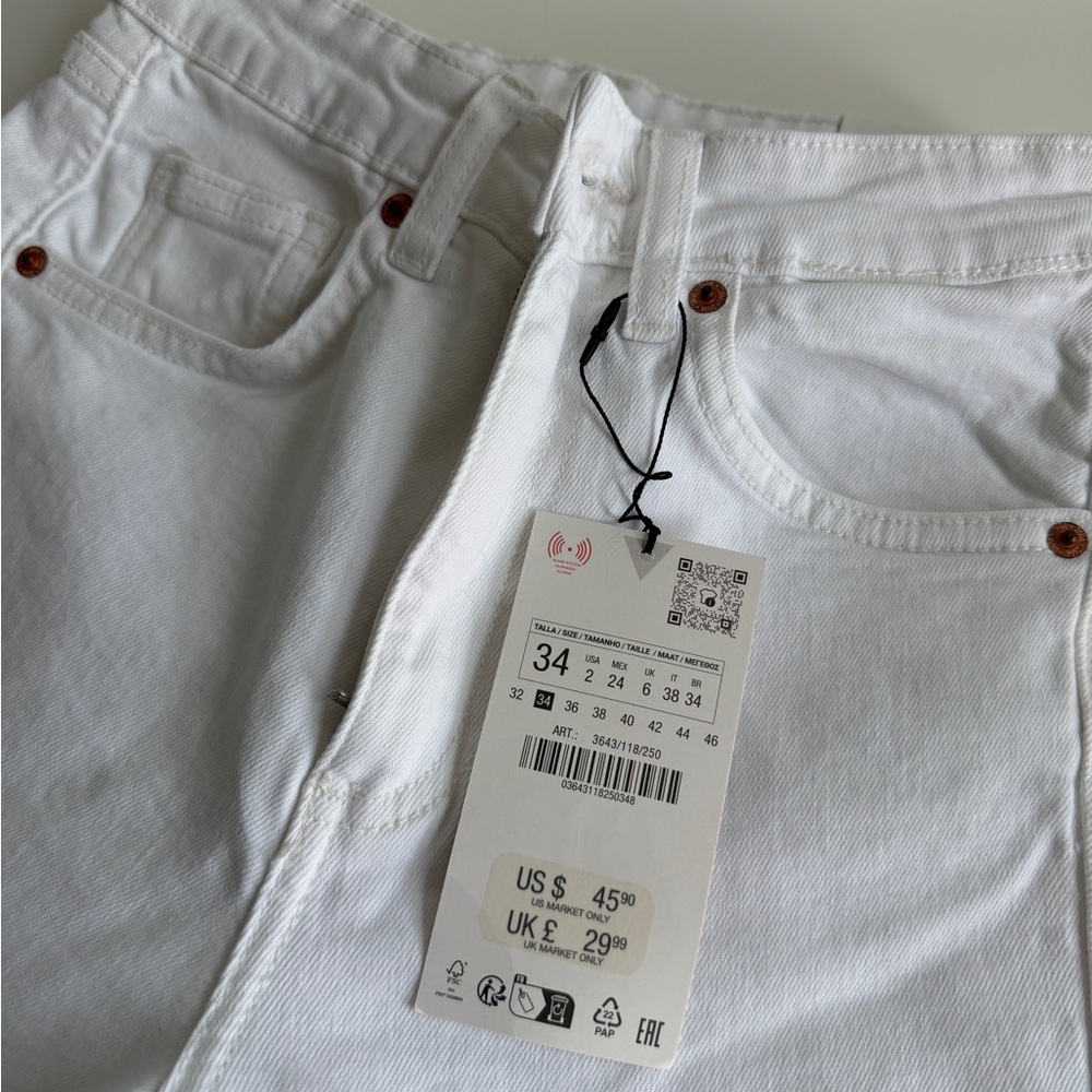 Zara Women's Cropped White Jeans - Picture 8 of 8